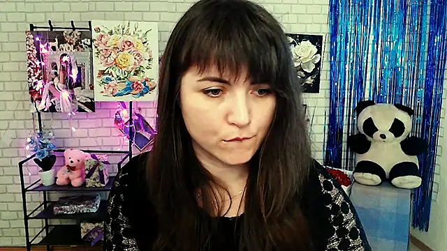 Snapshot of Darina_M_ chatting on 02/28/25, 08:42 Darina M online show from 02/28/25, 08:42