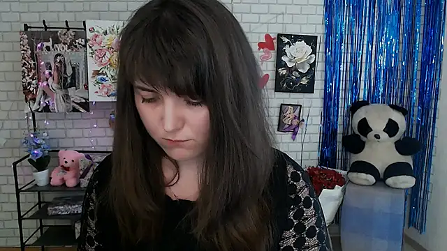 Snapshot of Darina_M_ chatting on 02/28/25, 11:47 Darina M online show from 02/28/25, 11:47