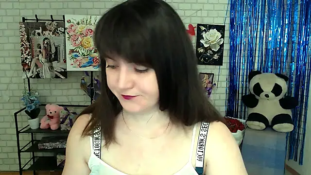 Snapshot of Darina_M_ chatting on 03/05/25, 05:40 Darina M online show from 03/05/25, 05:40