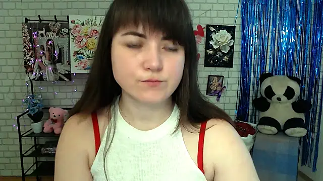 Snapshot of Darina_M_ chatting on 03/07/25, 06:02 Darina M online show from 03/07/25, 06:02