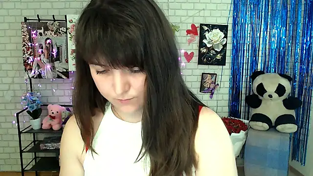 Snapshot of Darina_M_ chatting on 03/07/25, 09:07 Darina M online show from 03/07/25, 09:07