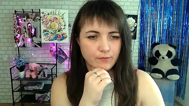 Snapshot of Darina_M_ chatting on 03/07/25, 12:12 Darina M online show from 03/07/25, 12:12