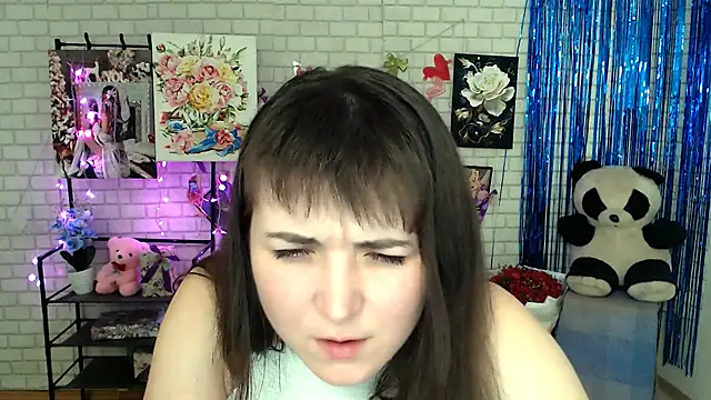 Snapshot of Darina_M_ chatting on 03/07/25, 03:18 Darina M online show from 03/07/25, 03:18