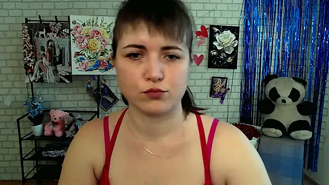 Snapshot of Darina_M_ chatting on 03/09/25, 10:41 Darina M online show from 03/09/25, 10:41