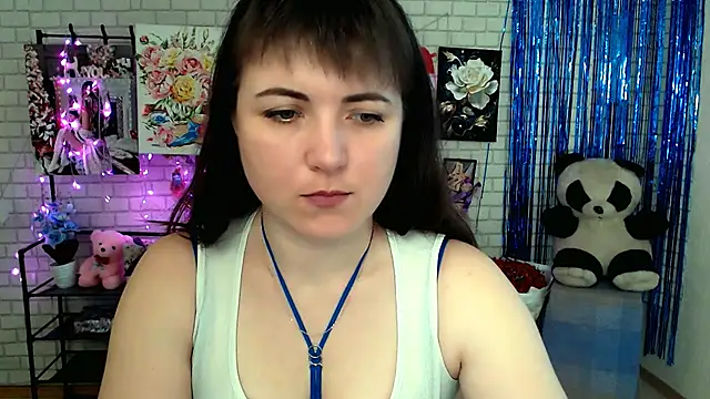 Snapshot of Darina_M_ chatting on 03/14/25, 05:27 Darina M online show from 03/14/25, 05:27