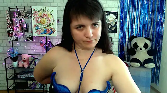 Snapshot of Darina_M_ chatting on 03/14/25, 11:34 Darina M online show from 03/14/25, 11:34