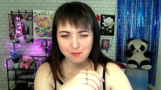 Snapshot of Darina_M_ chatting on 03/20/25, 08:31 Darina M online show from 03/20/25, 08:31