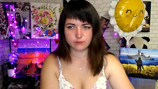 Snapshot of Darina_M_ chatting on 09/16/25, 04:57 Darina M online show from 09/16/25, 04:57