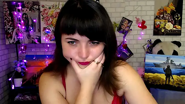 Snapshot of Darina_M_ chatting on 10/26/25, 05:24 Darina M online show from 10/26/25, 05:24