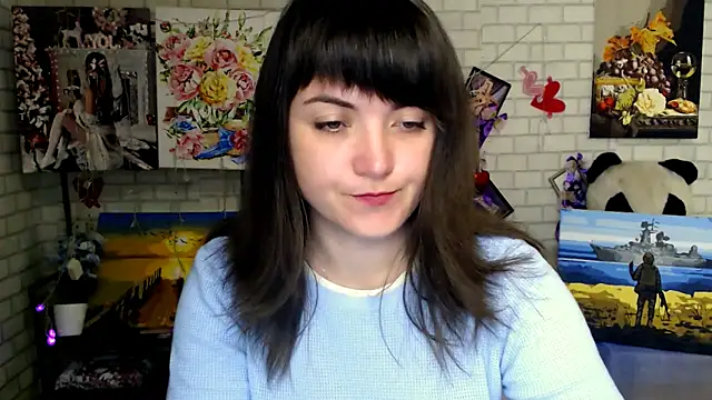 Snapshot of Darina_M_ chatting on 10/29/25, 04:37 Darina M online show from 10/29/25, 04:37