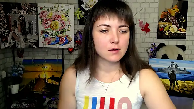 Snapshot of Darina_M_ chatting on 11/15/25, 06:55 Darina M online show from 11/15/25, 06:55