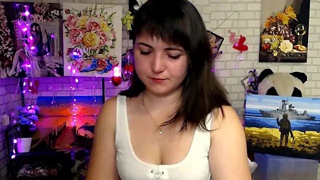 Snapshot of Darina_M_ chatting on 11/26/25, 05:30 Darina M online show from 11/26/25, 05:30