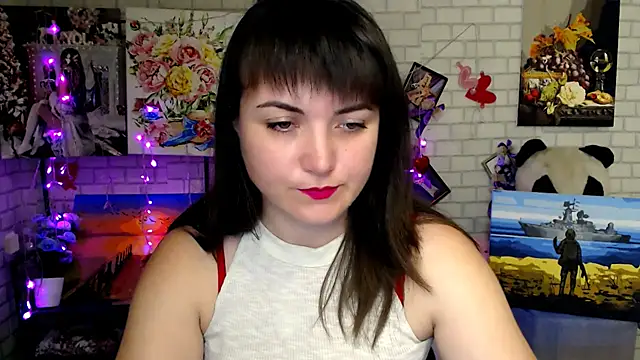 Snapshot of Darina_M_ chatting on 11/28/25, 07:33 Darina M online show from 11/28/25, 07:33