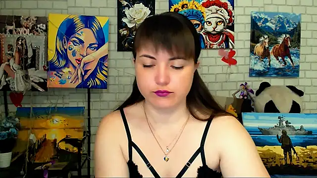 Darina M  online show from 04/18/26, 04:27