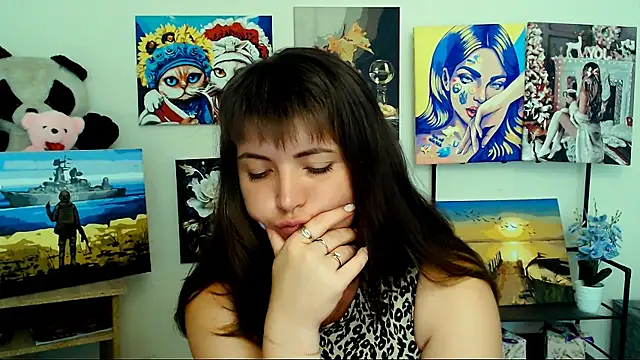 Snapshot of Darina_M_ chatting on 07/07/26, 07:23 Darina M online show from 07/07/26, 07:23