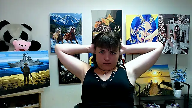 Snapshot of Darina_M_ chatting on 07/23/26, 04:43 Darina M online show from 07/23/26, 04:43