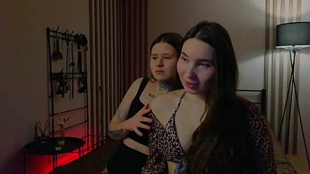 Snapshot of domDani_subMay chatting on 03/03/25, 03:52 domDani subMay online show from 03/03/25, 03:52