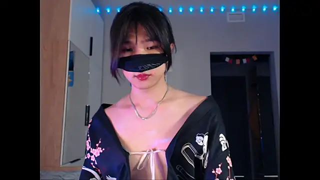 Snapshot of yukitori_2 chatting on 01/20/25, 12:18 yukitori 2 online show from 01/20/25, 12:18