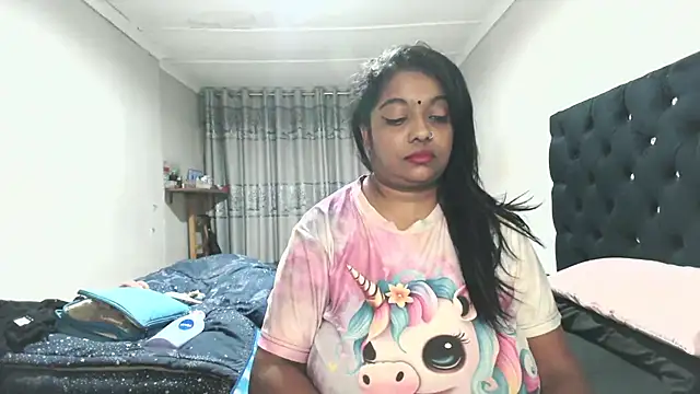Snapshot of Indianmayaxoxo chatting on 05/17/26, 04:03 Indianmayaxoxo online show from 05/17/26, 04:03