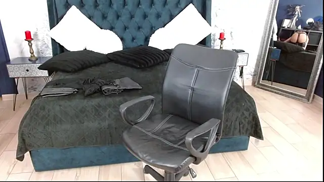 AlexiaKendall online show from 12/29/24, 11:50