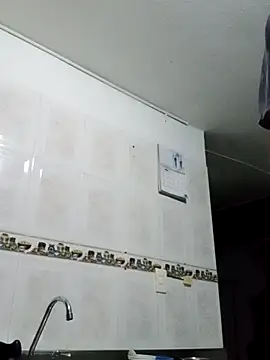 Snapshot of cazaperdidas chatting on 10/07/25, 11:24 cazaperdidas online show from 10/07/25, 11:24