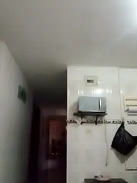 Snapshot of cazaperdidas chatting on 10/22/25, 09:36 cazaperdidas online show from 10/22/25, 09:36