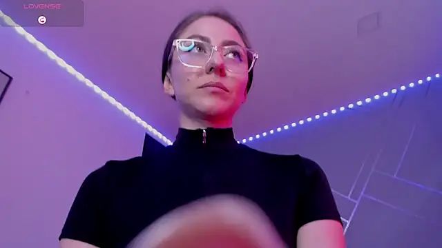 Ich Bin Julia online show from 02/11/25, 03:29