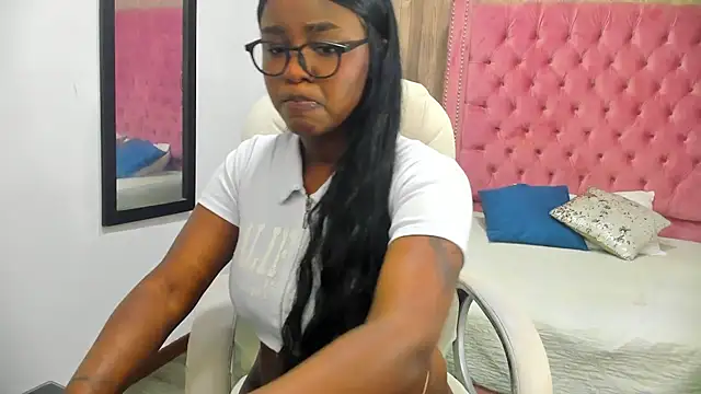 Wendy-lovee online show from 01/16/25, 04:28