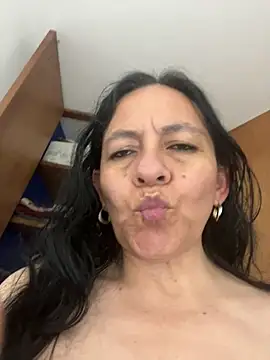 Snapshot of Freya_Artemisa chatting on 02/27/25, 05:45 Freya Artemisa online show from 02/27/25, 05:45