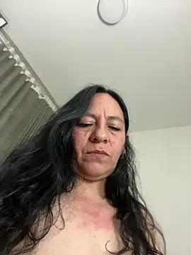Snapshot of Freya_Artemisa chatting on 09/19/25, 06:19 Freya Artemisa online show from 09/19/25, 06:19