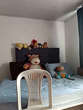 renata hot1 online show from 12/03/25, 02:59