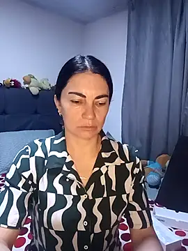 renata hot1 online show from 04/21/26, 01:18