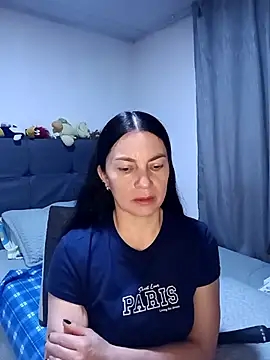 renata hot1 online show from 04/21/26, 10:56