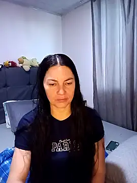 renata hot1 online show from 04/24/26, 10:23