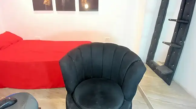 Snapshot of nairobbits chatting on 02/23/25, 04:13 nairobbits online show from 02/23/25, 04:13