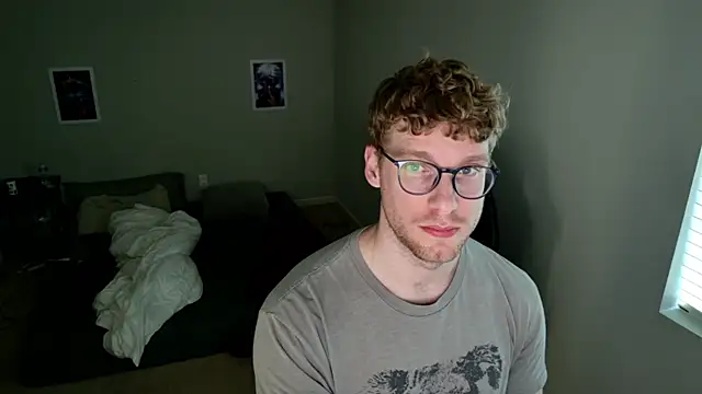 Snapshot of BlueEyedTallGuy94 chatting on 07/14/26, 01:19 BlueEyedTallGuy94 online show from 07/14/26, 01:19
