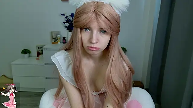 b4by LoL1 online show from 03/06/25, 08:19