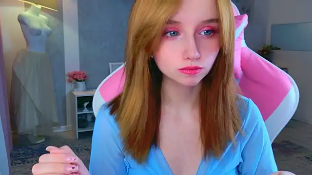 b4by LoL1 online show from 11/30/25, 01:37