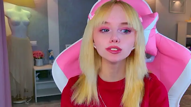 b4by LoL1 online show from 02/12/26, 12:33