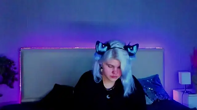 JoannLowe online show from 02/18/25, 08:36