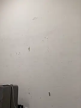 Snapshot of MiamiBang chatting on 02/04/25, 10:32 MiamiBang online show from 02/04/25, 10:32