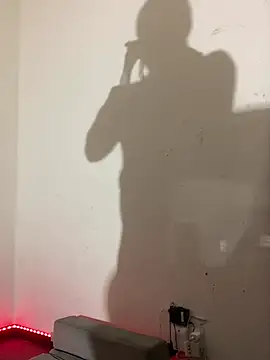 Snapshot of MiamiBang chatting on 02/07/25, 05:31 MiamiBang online show from 02/07/25, 05:31