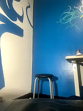 Snapshot of MiamiBang chatting on 09/10/25, 12:05 MiamiBang online show from 09/10/25, 12:05