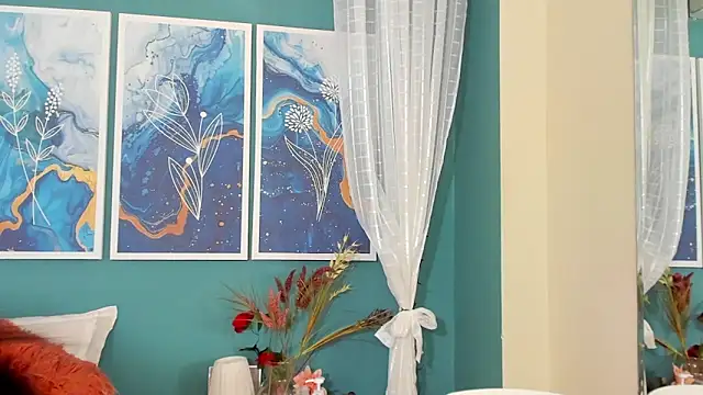 TianaReedd online show from 03/06/25, 12:52