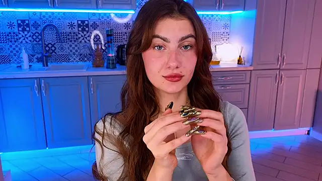 Snapshot of tomorrows_day chatting on 09/23/25, 09:18 tomorrows day online show from 09/23/25, 09:18