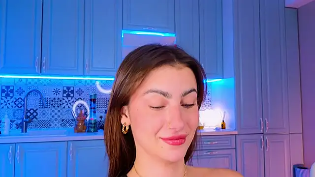 Snapshot of tomorrows_day chatting on 09/24/25, 09:18 tomorrows day online show from 09/24/25, 09:18