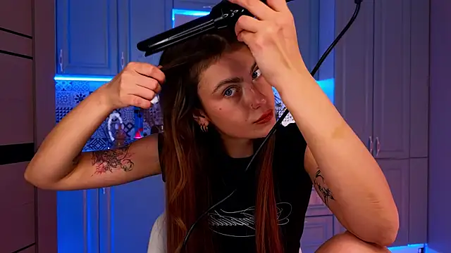 Snapshot of tomorrows_day chatting on 10/10/25, 09:14 tomorrows day online show from 10/10/25, 09:14