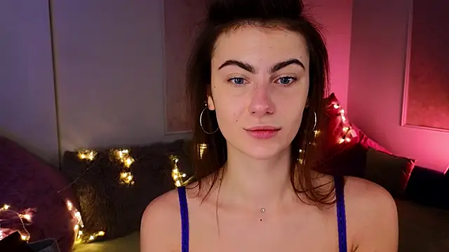 Snapshot of tomorrows_day chatting on 11/15/25, 09:11 tomorrows day online show from 11/15/25, 09:11