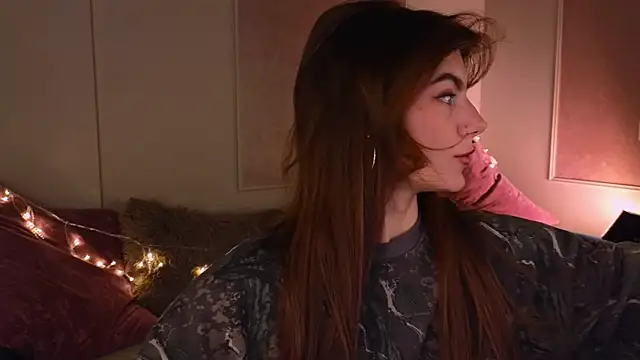 Snapshot of tomorrows_day chatting on 11/27/25, 09:17 tomorrows day online show from 11/27/25, 09:17