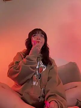 Snapshot of Ashley_Chriss chatting on 12/22/24, 05:01 Ashley Chriss online show from 12/22/24, 05:01